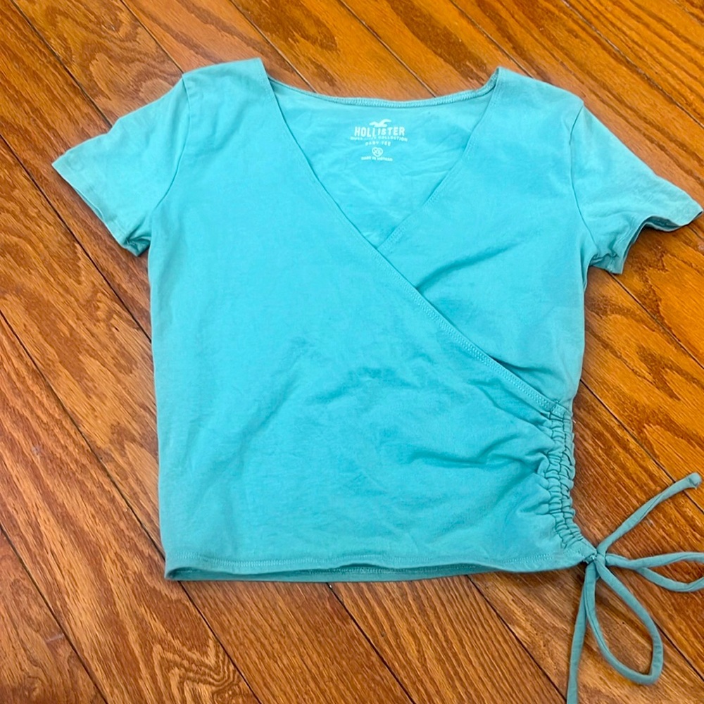 Hollister Baby Tee